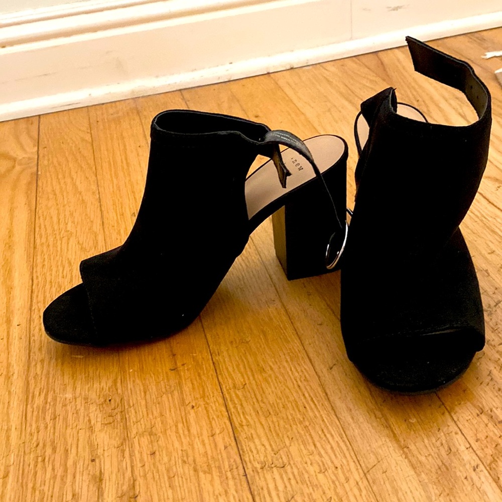 Peep toe open back bootie
